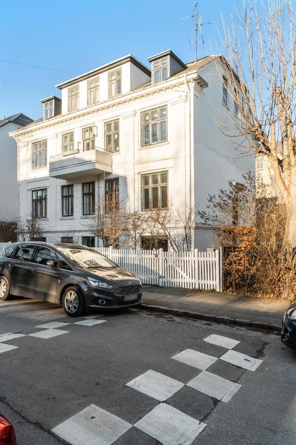 Rooms In Quiet White Villa Apartment Hortensiavej 8 On Frederiksberg C Copenhague Exterior foto